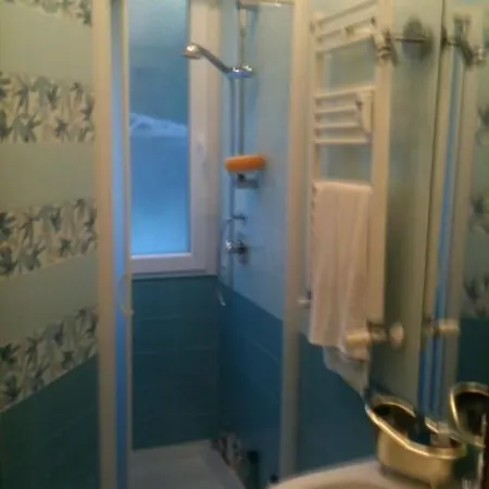 Parioli Free Wi-fi 2 Bdrm&kitchen&ac Pensjonat