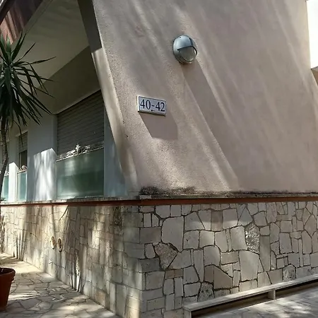 Parioli Free Wi-fi 2 Bdrm&kitchen&ac