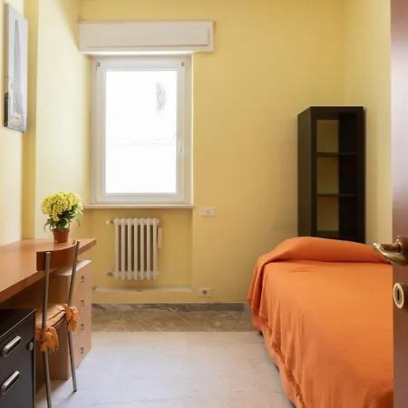 Parioli Free Wi-fi 2 Bdrm&kitchen&ac בית הארחה רומא